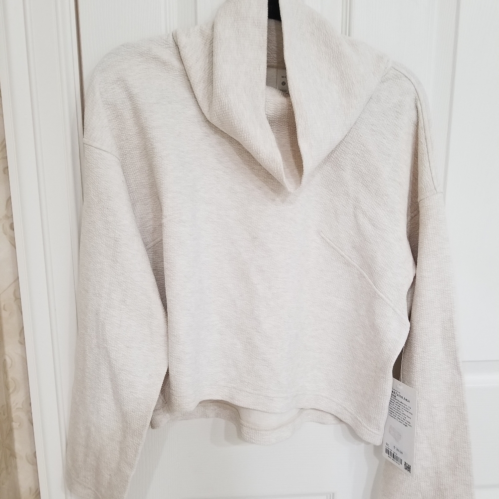NWT Lululemon Ribbed Funnel Pullover